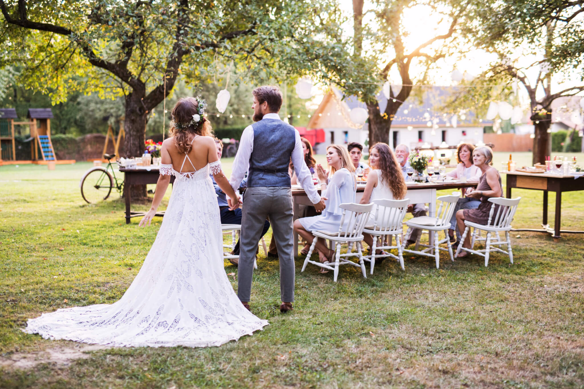 8 Tips to Help Throw a Backyard Wedding