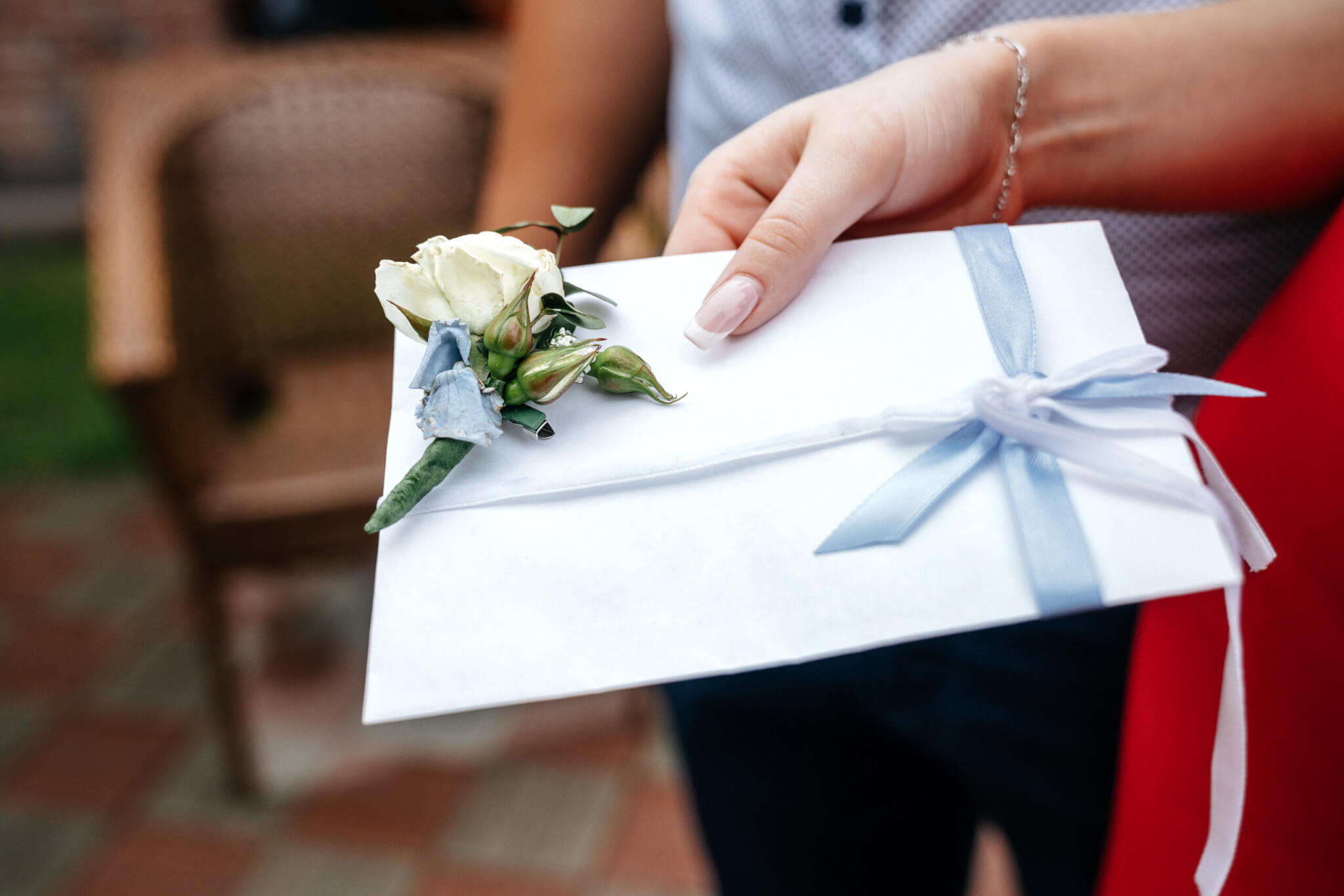 2022 Bridal Shower Gift Etiquette: How Much to Spend & More