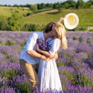 7 Best Places to Take Engagement Photos in Suffolk County