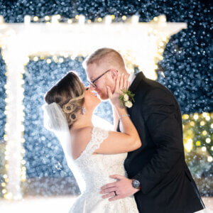 6 “Secrets” Wedding Photographers Want You to Know