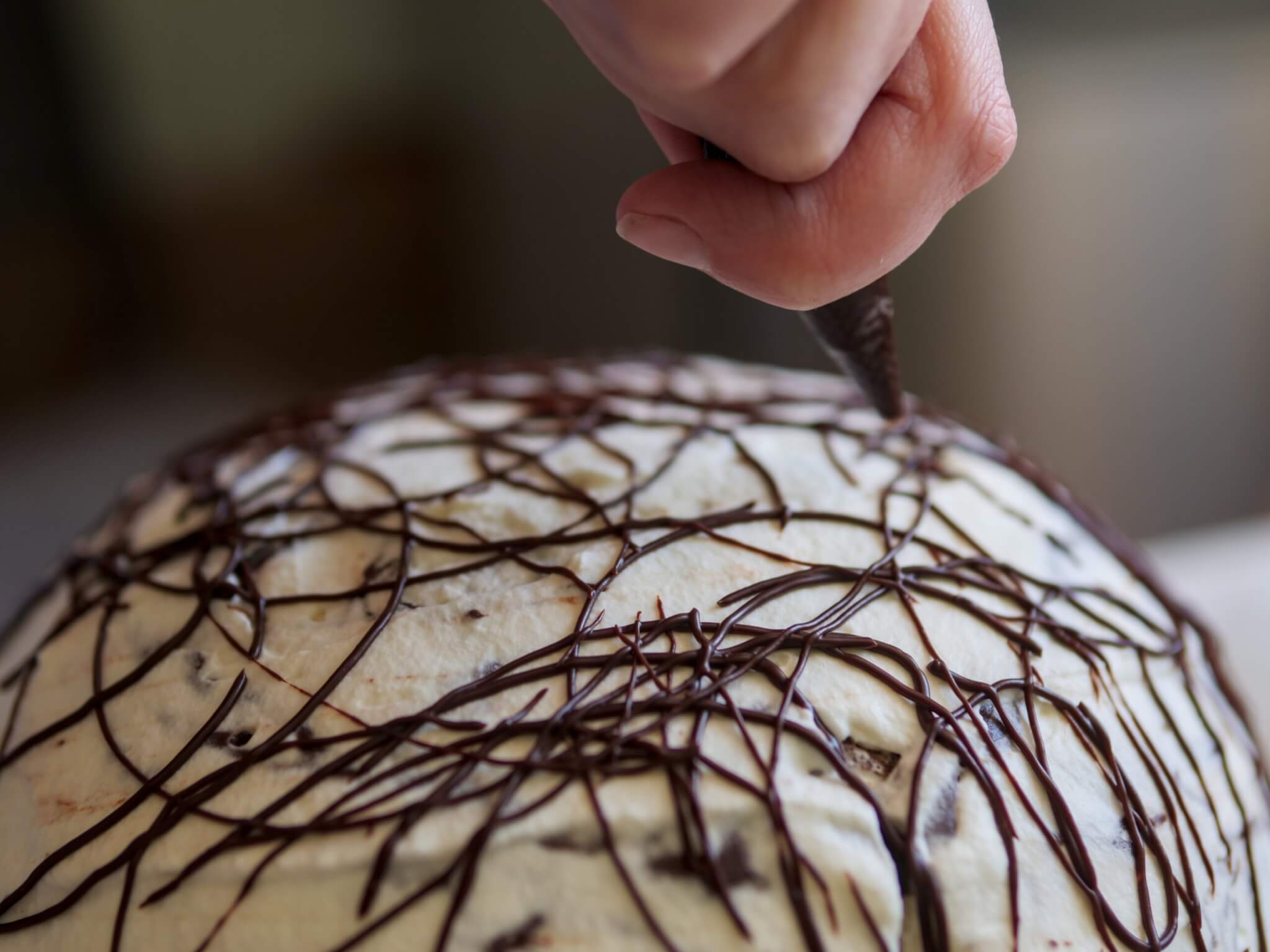 This is the Newest Trend for Wedding Cakes, and We Are So Here For It