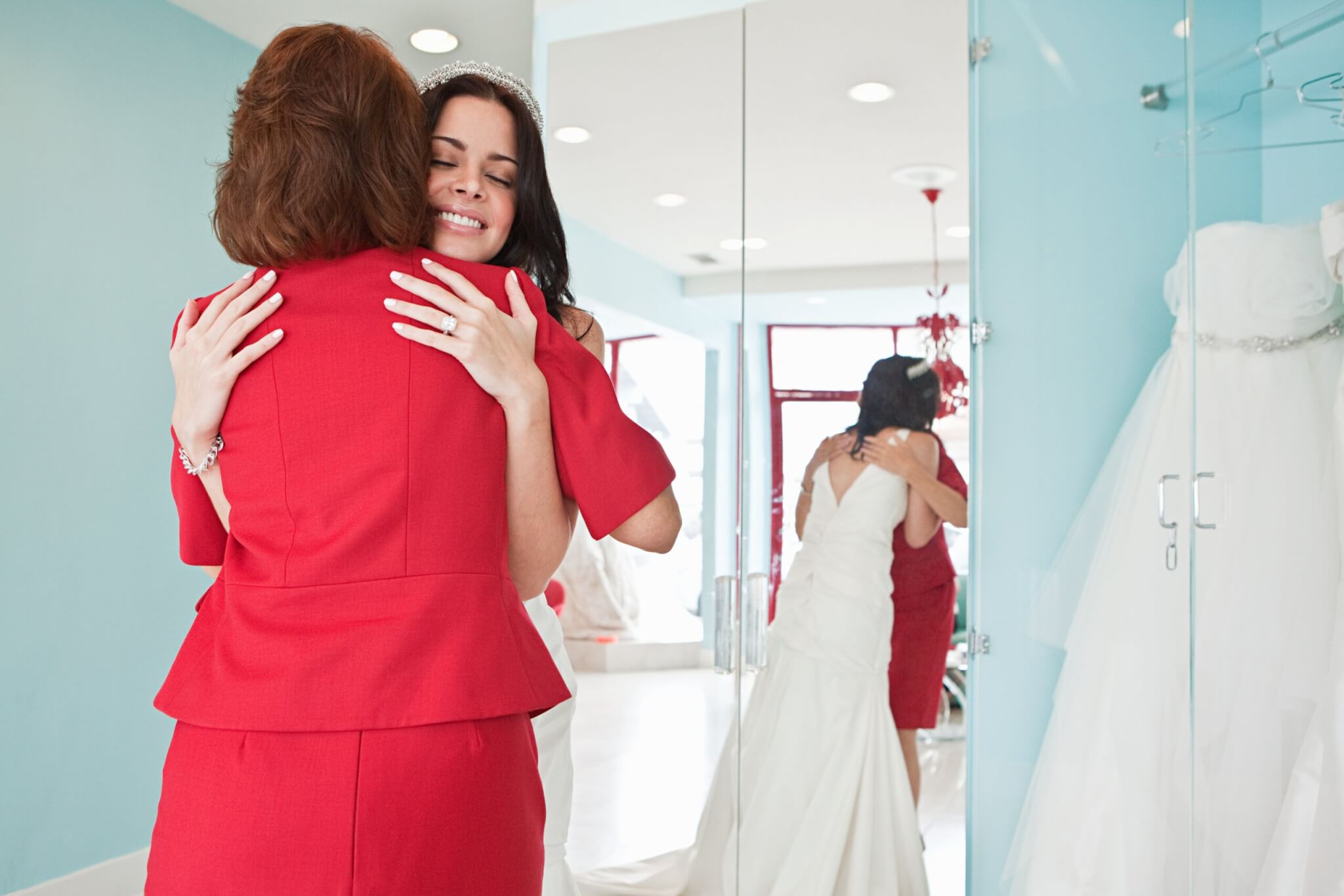 Should You Take Your Mother-In-Law Dress Shopping?